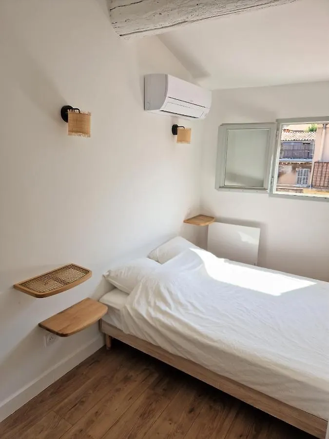 Terrasse - Hyper Centre - 2 Chambres - Parking Gratuit - Calme & Lumineux - Arrivee Autonome Marseille 0*,